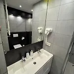 Apartment Z Basenem